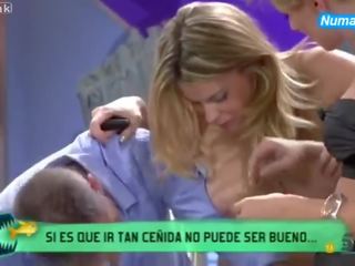スペイン語 テレビ ホスト ストリップ オフ (maria lapiedra)